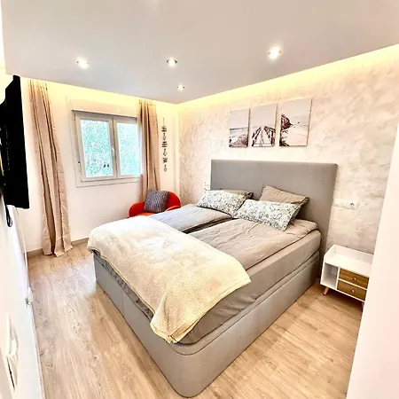 Apartment Bajondillo Con Terraza